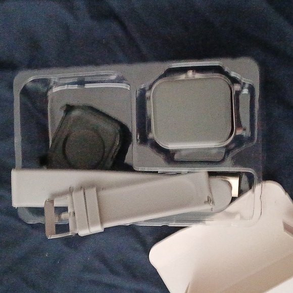Smartwatch with Silver Frame and Gray Band - Picture 2 of 4